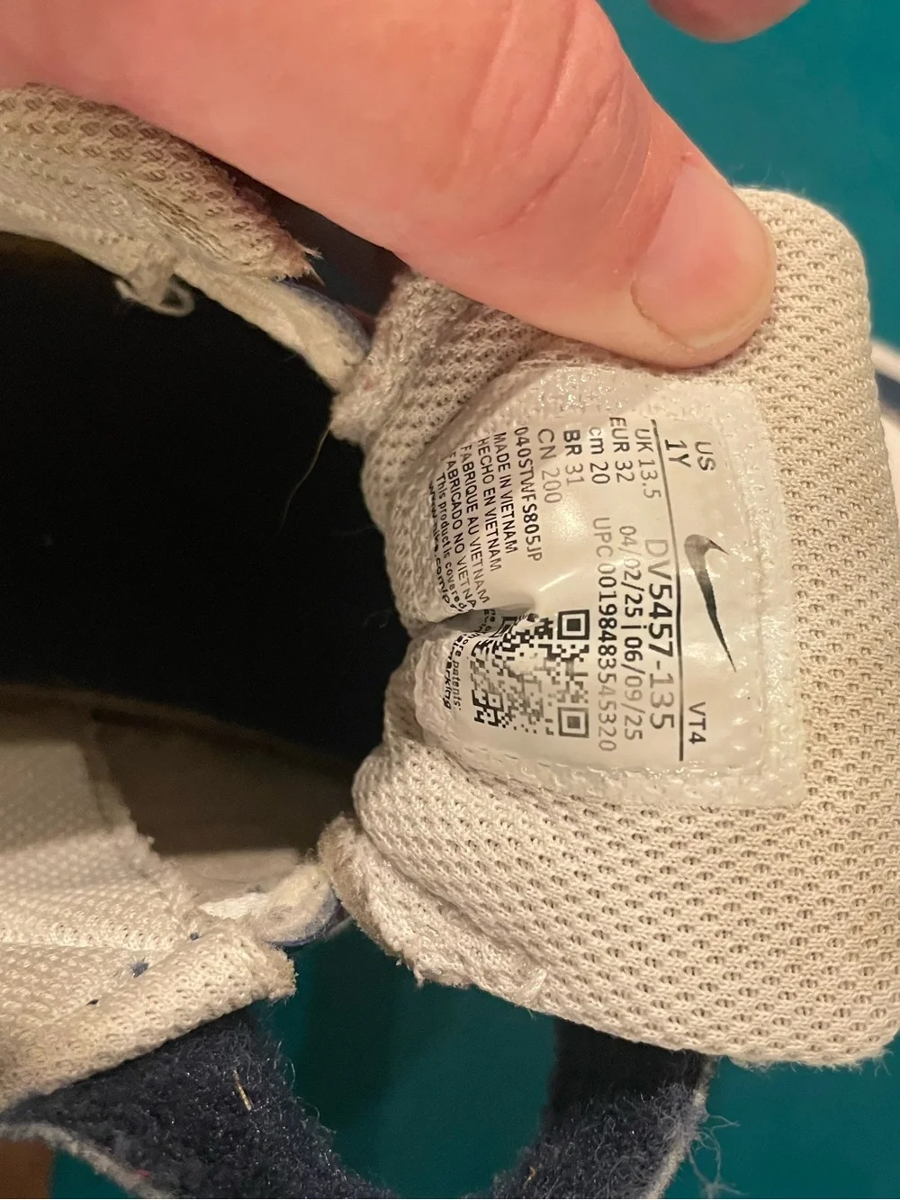 Nike Kids Navy, White and Silver Low-Top Sneakers